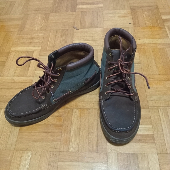 Mens Timberland Chukka Boots 10..CLEAROUT CLOSET SALE - Picture 2 of 9